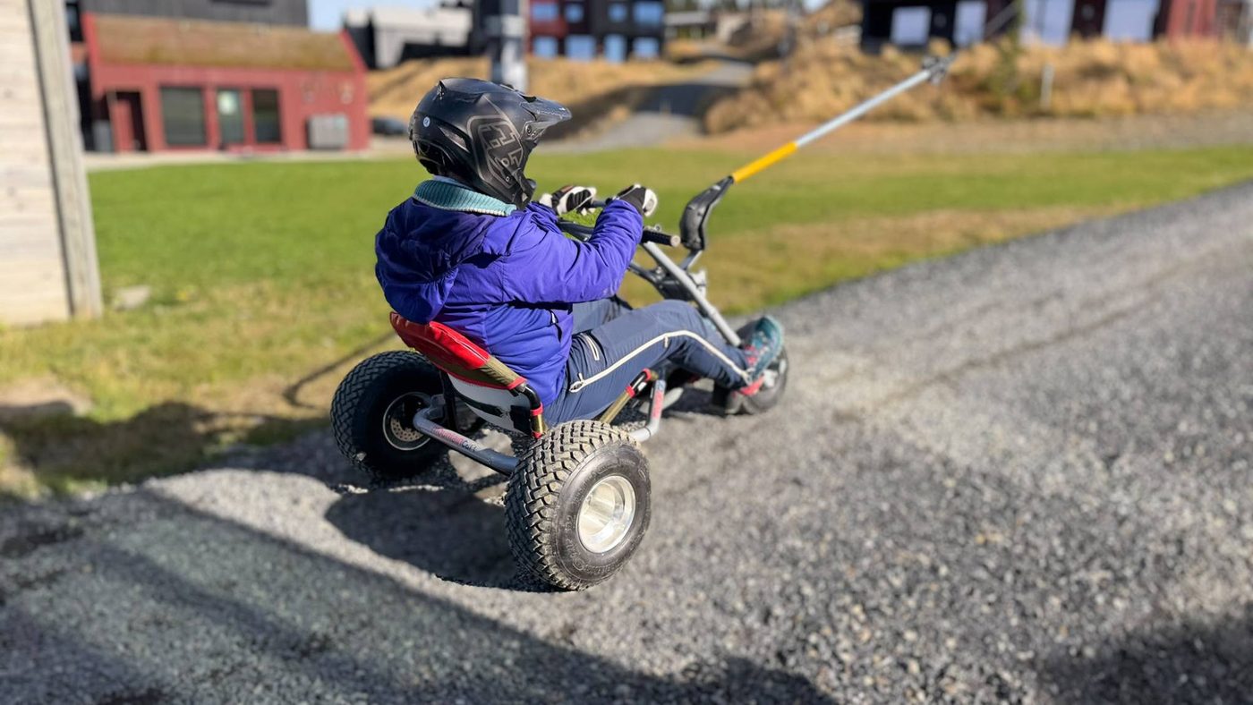 Rider being towed up the hill with EasyLoop