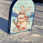 Ski play figure on the slope